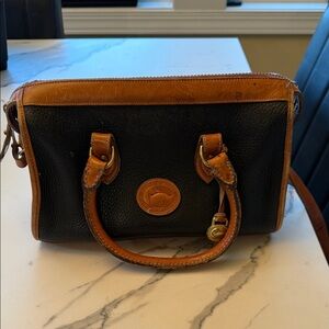 Classic Black and Tan Leather Handbag